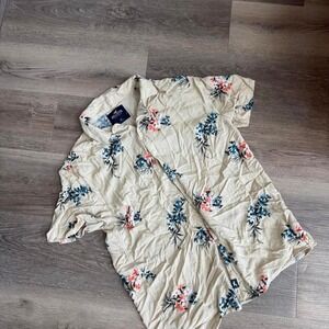 Hollister Co. cream floral print shirt